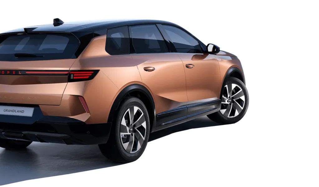Opel_Grandland-3-4-shot-Bottom-Page-Image_1920x1130-ezgif.com-webp-to-jpg-converter.jpg