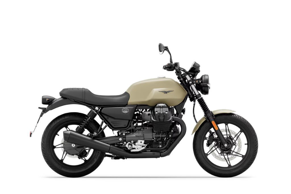KATALOG Moto Guzzi V7 Stone - Sabbia Camo 2026