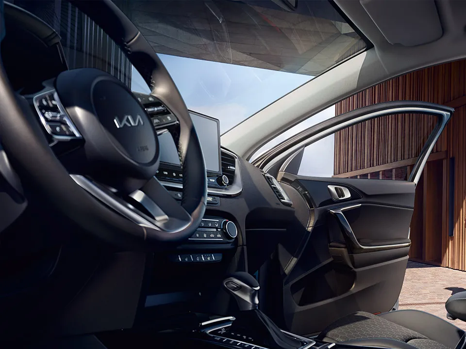kia-ceed-sportswagon-phev-my22-interior.jpg