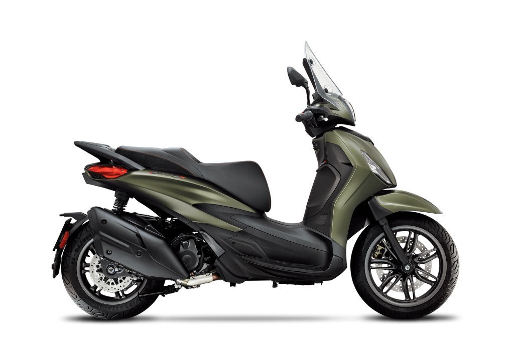 KATALOG - Piaggio Beverly 400 S - verde jungle 2025