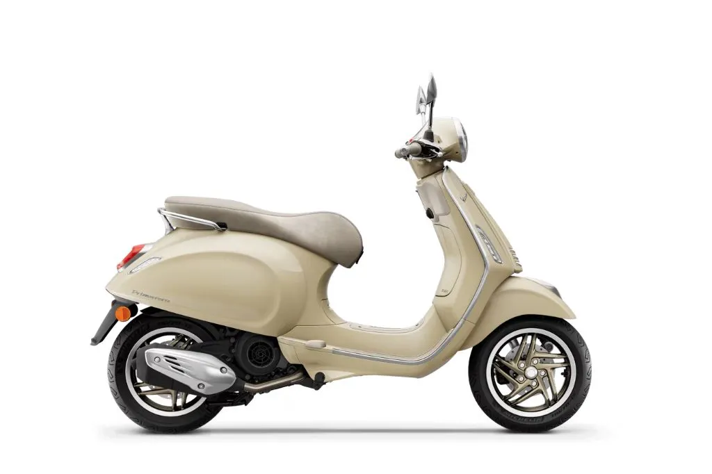 KATALOG Primavera 125 S - Giallo Disinvolto 2026