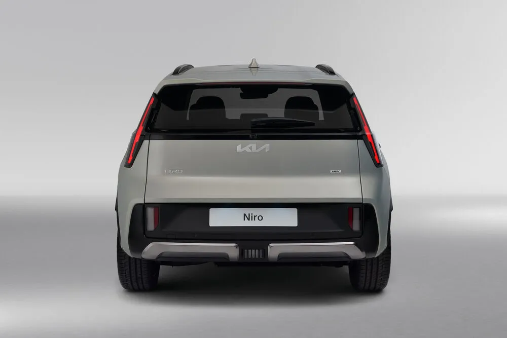 kia_niro_ivory_silver_static_print_6000x4000-008.jpg