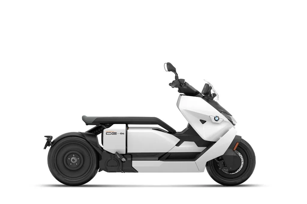KATALOG - BMW CE 04 - Light White 2026
