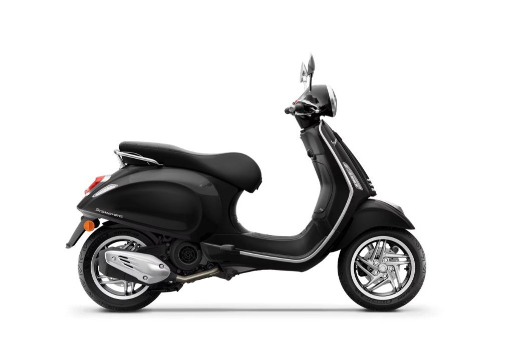 KATALOG - VESPA Primavera 125 - Nero Convinto 2026