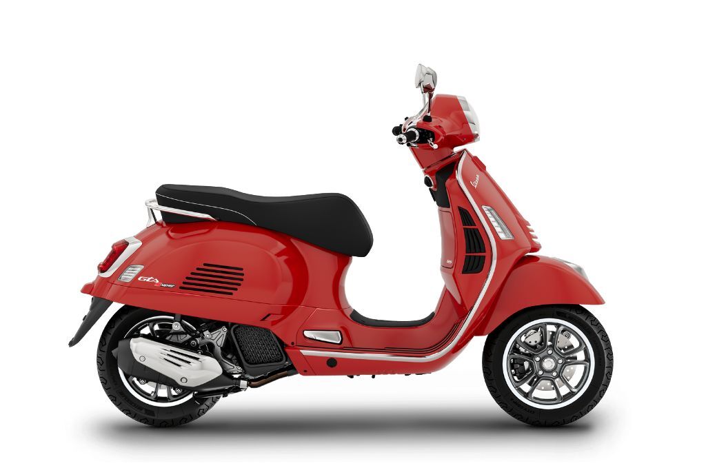 KATALOG - Vespa GTS 125 Super - rosso coraggioso 2025