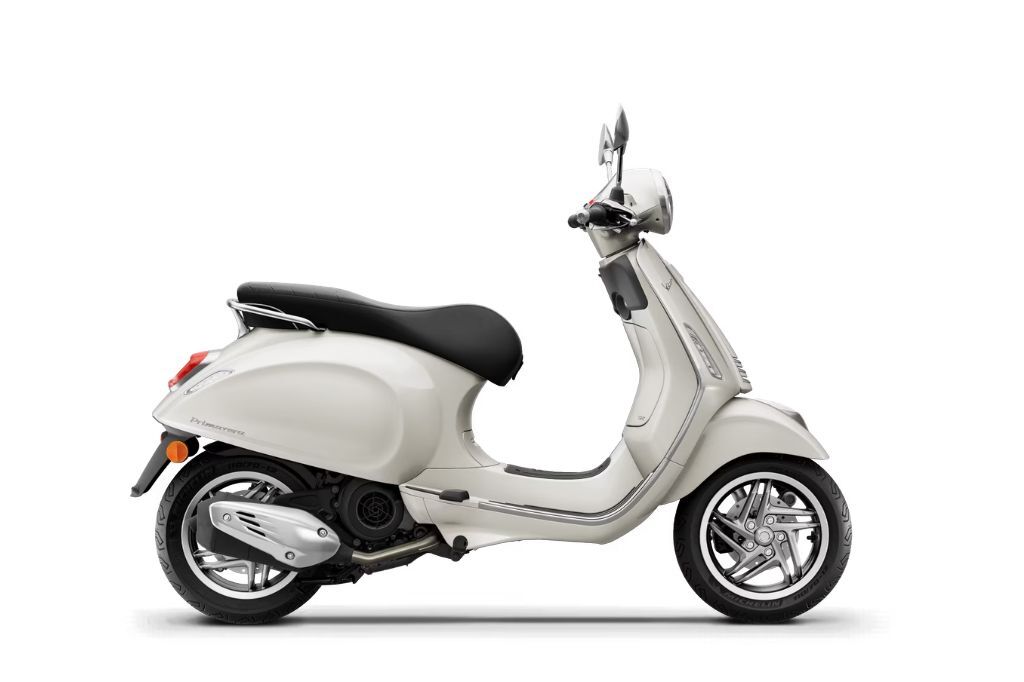 KATALOG - VESPA Primavera 125 - Bianco Innocente 2026