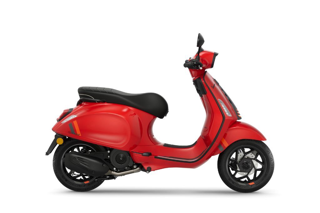 KATALOG - Vespa Sprint 125 S - rosso coraggioso 2025