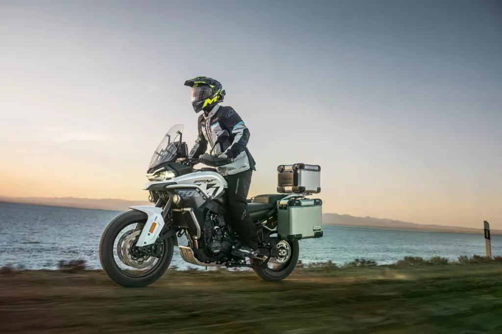 800mt-explore-es-14.jpg