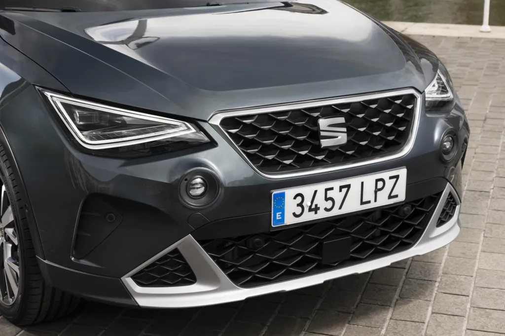 SEAT-Arona-2021_46_HQ-min.jpg