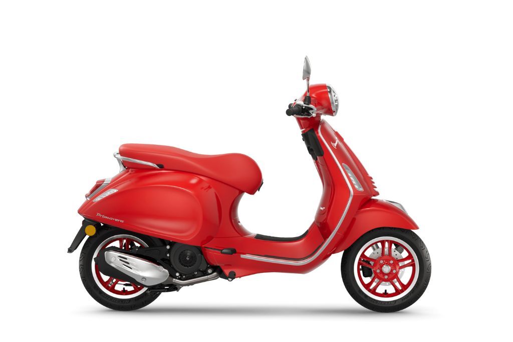 KATALOG - Vespa Primavera 125 RED - Rosso Red 2025