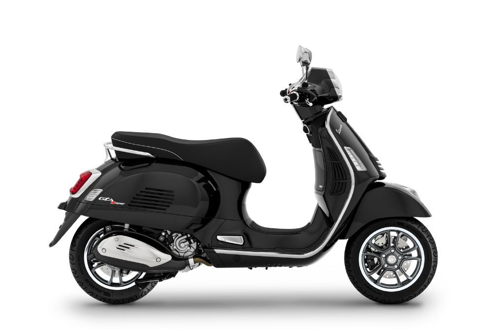 KATALOG - Vespa GTS 310 Super nero deciso 2025