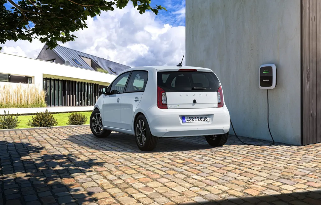 skoda_CITIGOe_iV-01.jpg