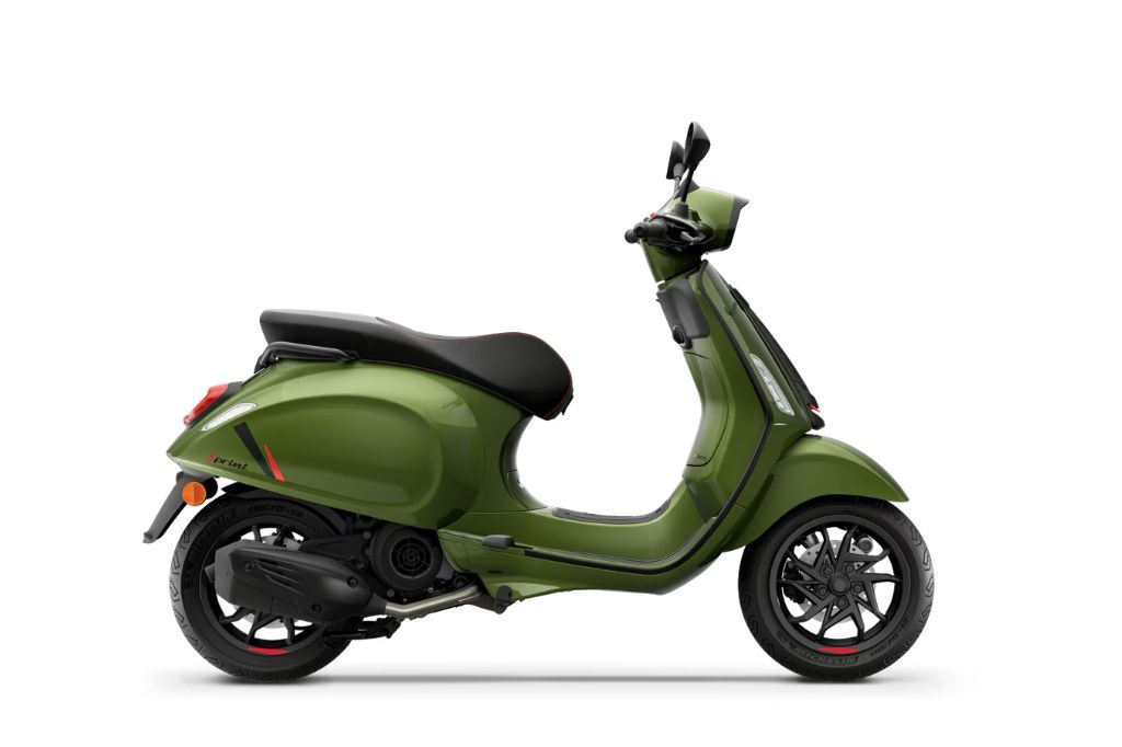 KATALOG Vespa Sprint 125 S - Verde Ribelle 2026