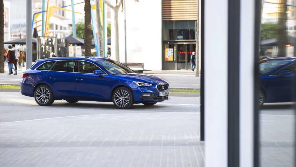 SEAT-Leon-Sportstourer_09.jpg