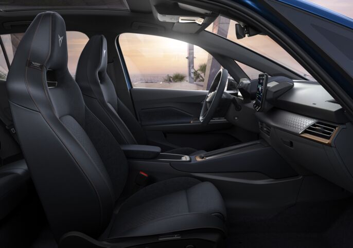 CUPRA-Born_16_HQ-min