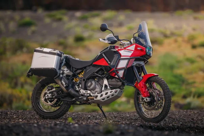 MY25_DUCATI_DESERTX_DISCOVERY _52__UC652640_High