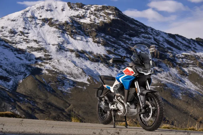 02-Stelvio-Duecento-Tributo-scaled