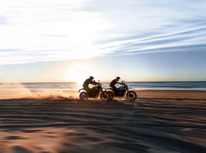P90592191_highRes_bmw-motorrad-present