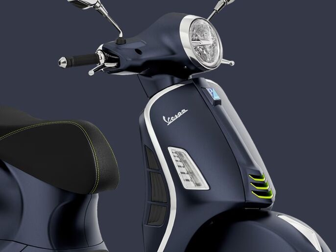 Vespa_Facelift_GTS_SUPER_TECH_125_hotspot_900x675_Anteriore_1