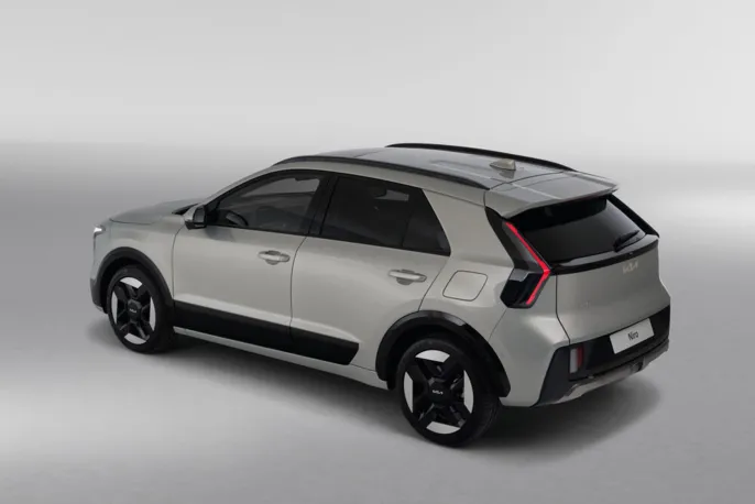 kia_niro_ivory_silver_static_print_6000x4000-005