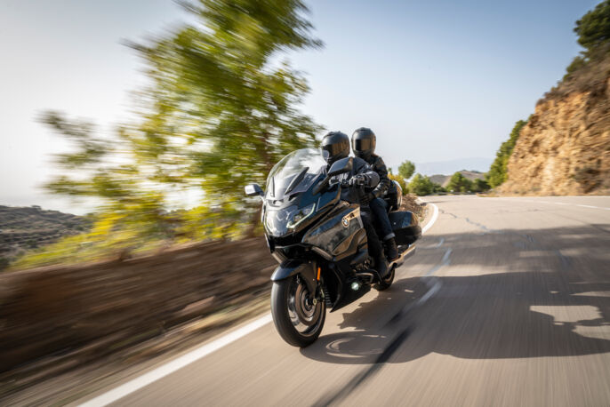 P90451988_highRes_bmw-k-1600-grand-ame