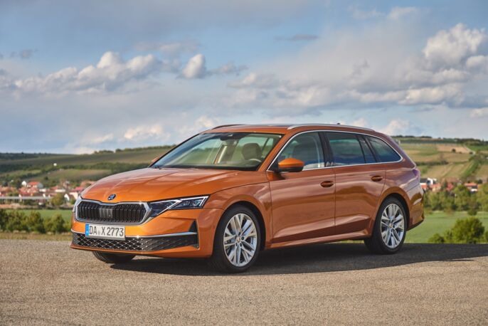 22_Skoda_Octavia_Combi_20f98726-min
