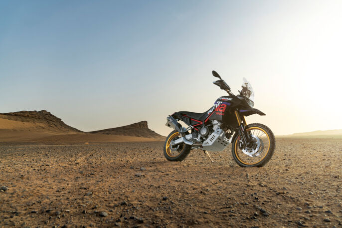 04-Aprilia-Tuareg-Rally-scaled