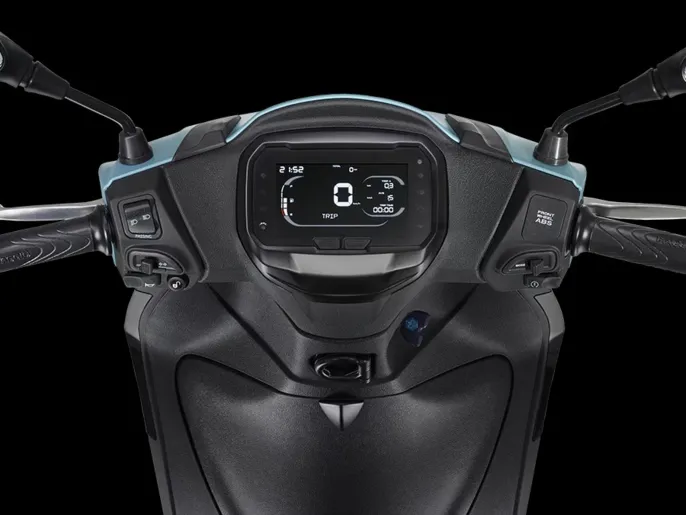 Piaggio_Liberty-125-S_close-up_900x675_Display_1