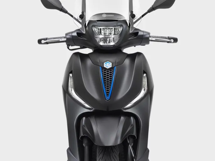 Piaggio_Beverly-400-S_Wall-img_1920x1440_Frontale_1