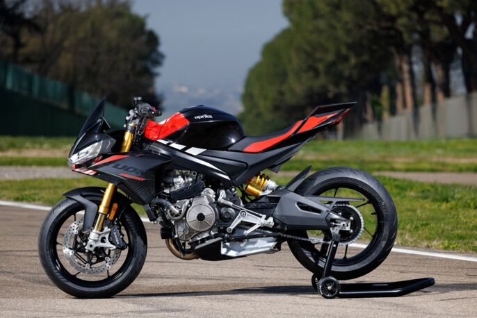 Aprilia-tuono660-gallery-1920x1280-1