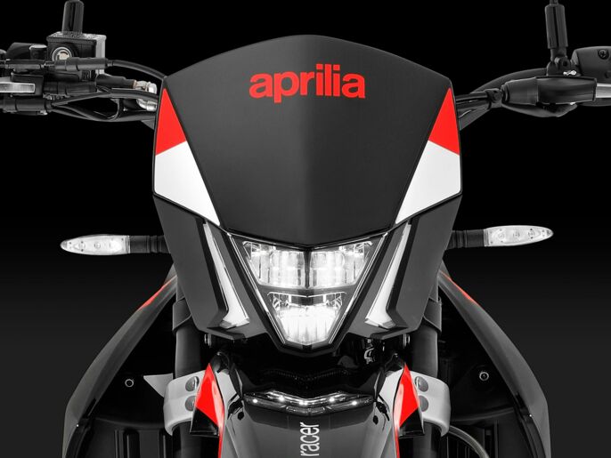 Aprilia_RX-125_PDP_Wall-Img_1920x1440_Fari_1