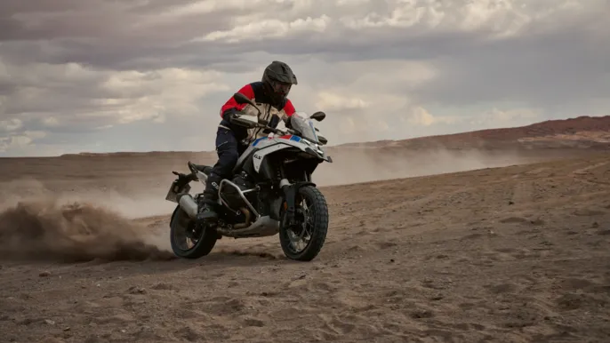 P90625144_highRes_bmw-r-1300-gs