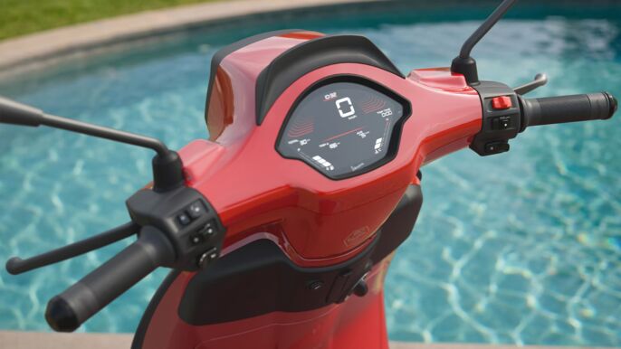 GALLERY-Vespa-Sprint-D-1920x1080-10