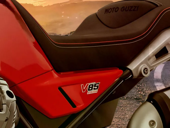WI-Motoguzzi-V85-TT-D-1920x1440-C