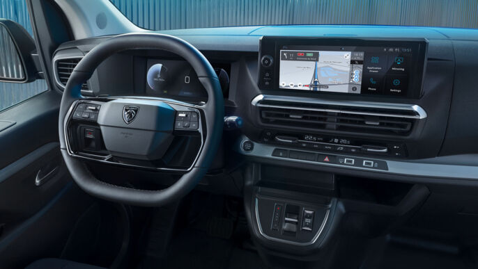 PEUGEOT_EXPERT_R_2023_BEV_ONSITE_MULTIMEDIA_TEASER_DESKTOP_2030x1146_1