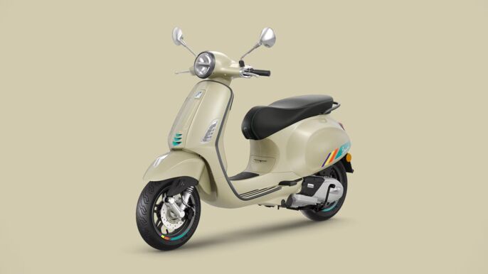 Vespa_Facelift_Primavera125-S_gallery_1920x1080_Beige-Avvolgente_1