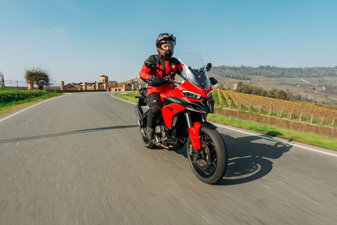MY25_MULTISTRADA_V2_DYNAMIC _32__UC732445_Low