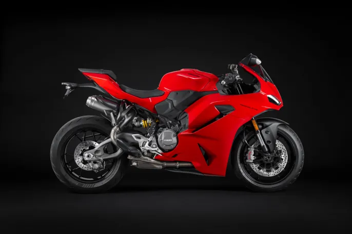 MY25_PANIGALE_V2_STUDIO _3__UC719936_High