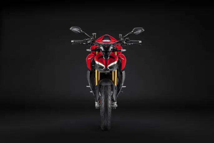 MY25_Ducati_Streetfighter_V2_S_012_UC721601_High