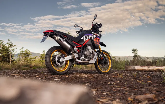 08-Aprilia-Tuareg-Rally-scaled