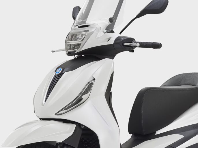 Piaggio_Beverly-400_Wall-img_1920x1440_Anteriore_1