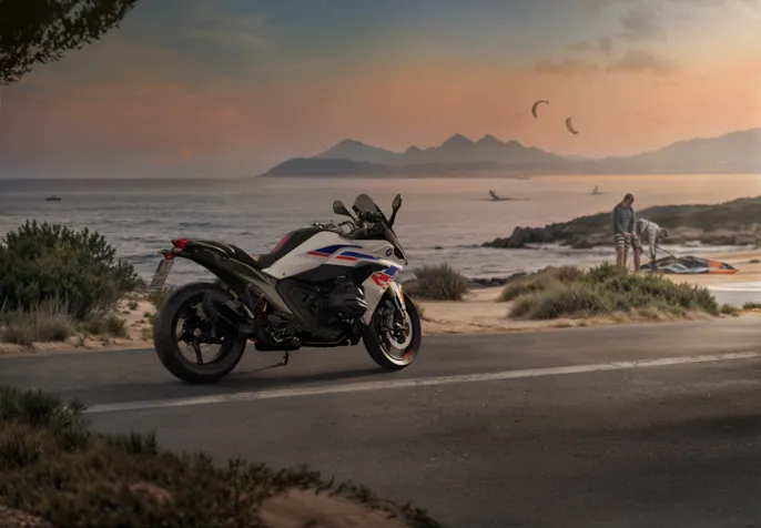 P90596235_highRes_the-new-bmw-r-1300-r