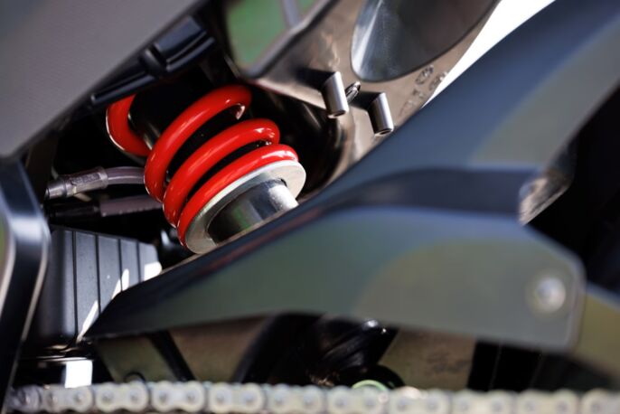 Aprilia-tuono-125-gallery_1920x1280-5