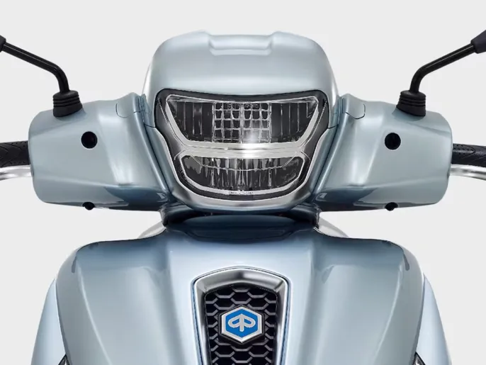 Piaggio_Medley-125_2025_Tab_900x675_Fari_1
