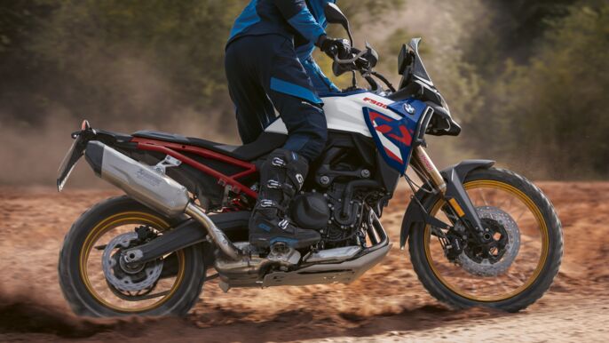 P90625163_highRes_bmw-f-900-gs