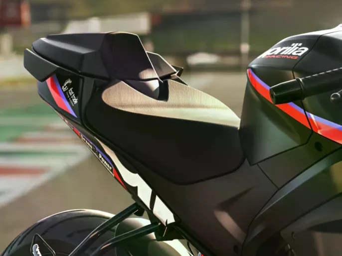 WI-Aprilia-RS457-Replica-D-1920x1440-C
