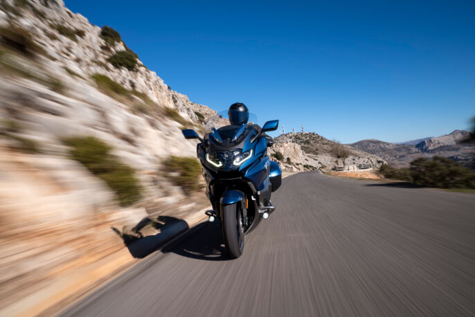 P90451783_highRes_bmw-k-1600-gtl-02-20