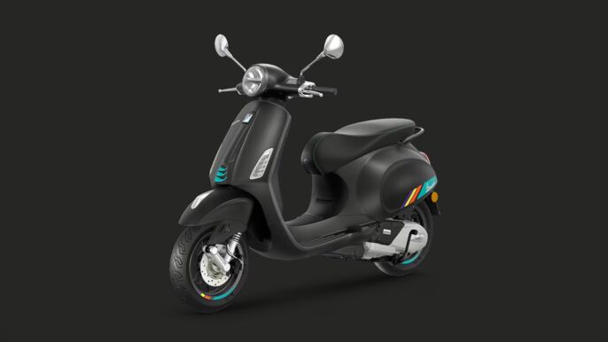 Vespa_Facelift_Primavera125-S_gallery_1920x1080_Nero-Convinto-Opaco_1