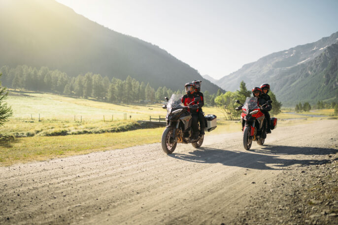 MY25_DUCATI_MULTISTRADA_V4S_DYN_ONLOCATION _70__UC692652_High