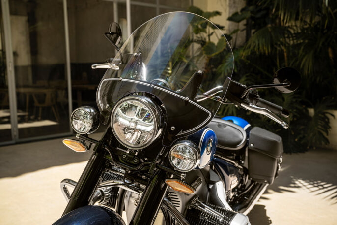 P90569024_highRes_bmw-r-18-classic-mod